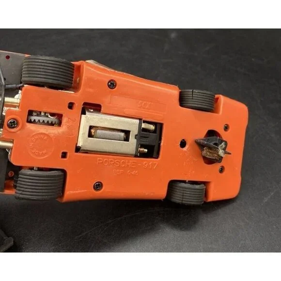SCX Porsche 917 C46 #23 Red Slot Car Vintage PARTS - Picture 8 of 12
